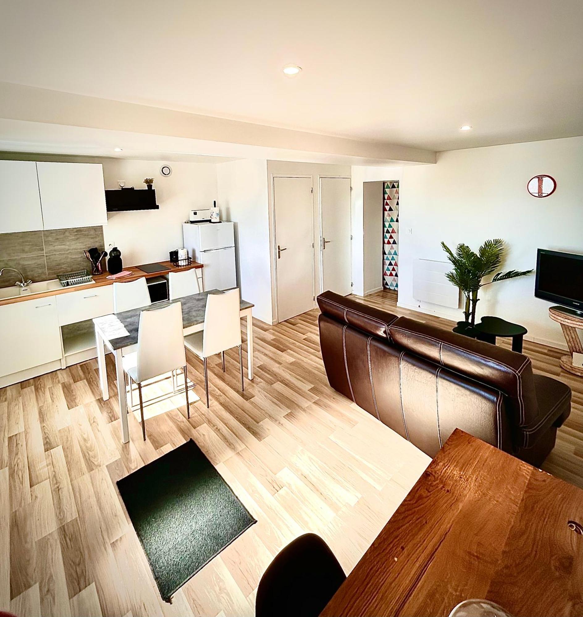 Ferienwohnung Chaleureux T2 Meuble 5Mn Alencon Cuissai Exterior foto